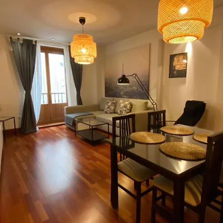 Homyat Prior Romo, Plaza Mayor *