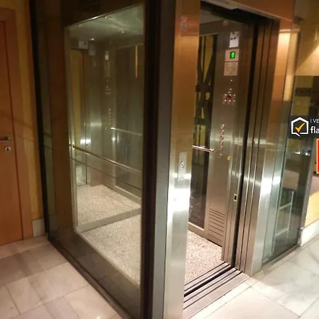 Homyat Prior Romo, Plaza Mayor Apartmán *